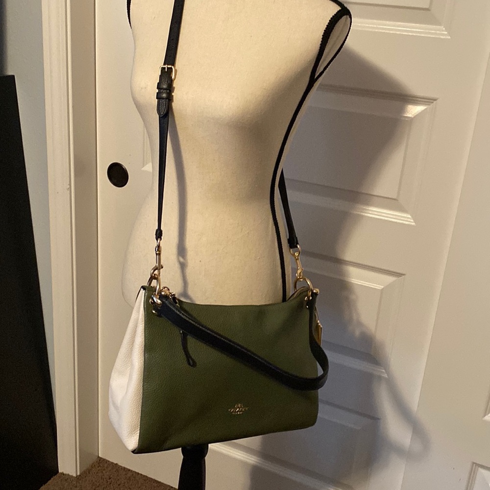 Coach purse! Like new!